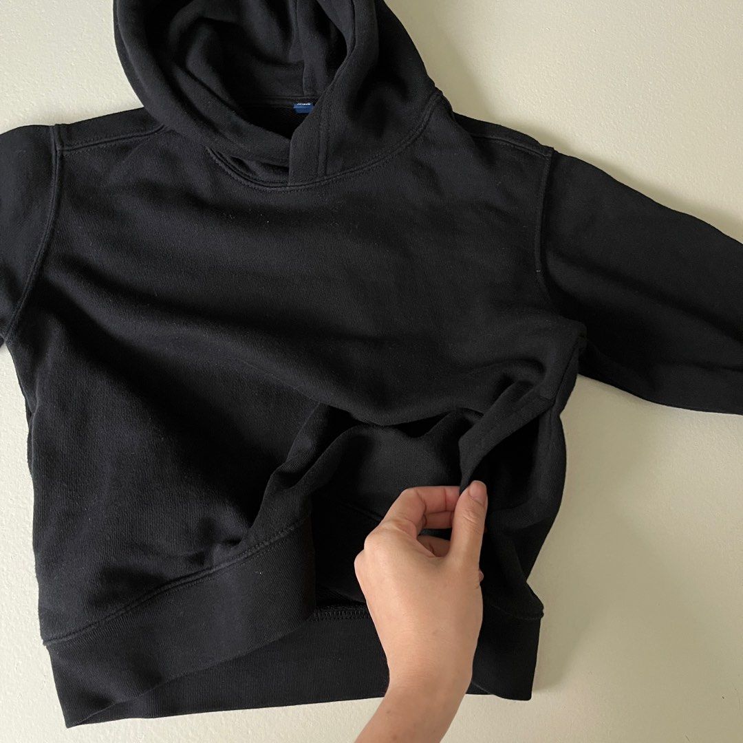 Uniqlo unisex kids black hoodie size 120 Babies Kids Babies