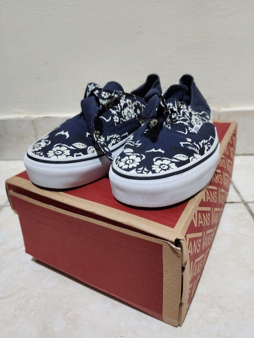Vans floral bandana outlet authentic knotted