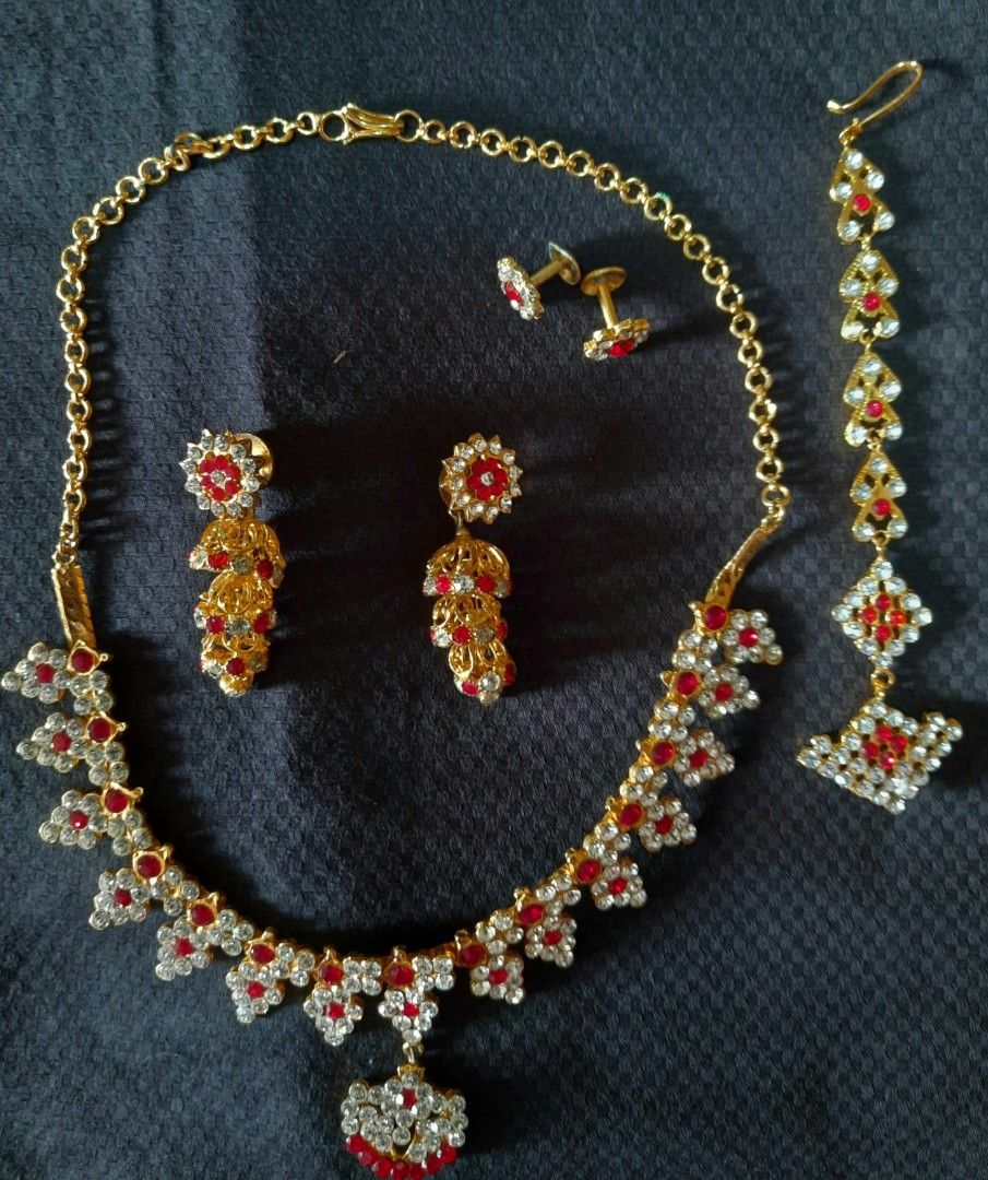 White and red stone new arrivals necklace