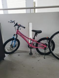 (Category: ) located in . Submitted by phangstella (Listing ID 1199498288, Image 1). Description: .