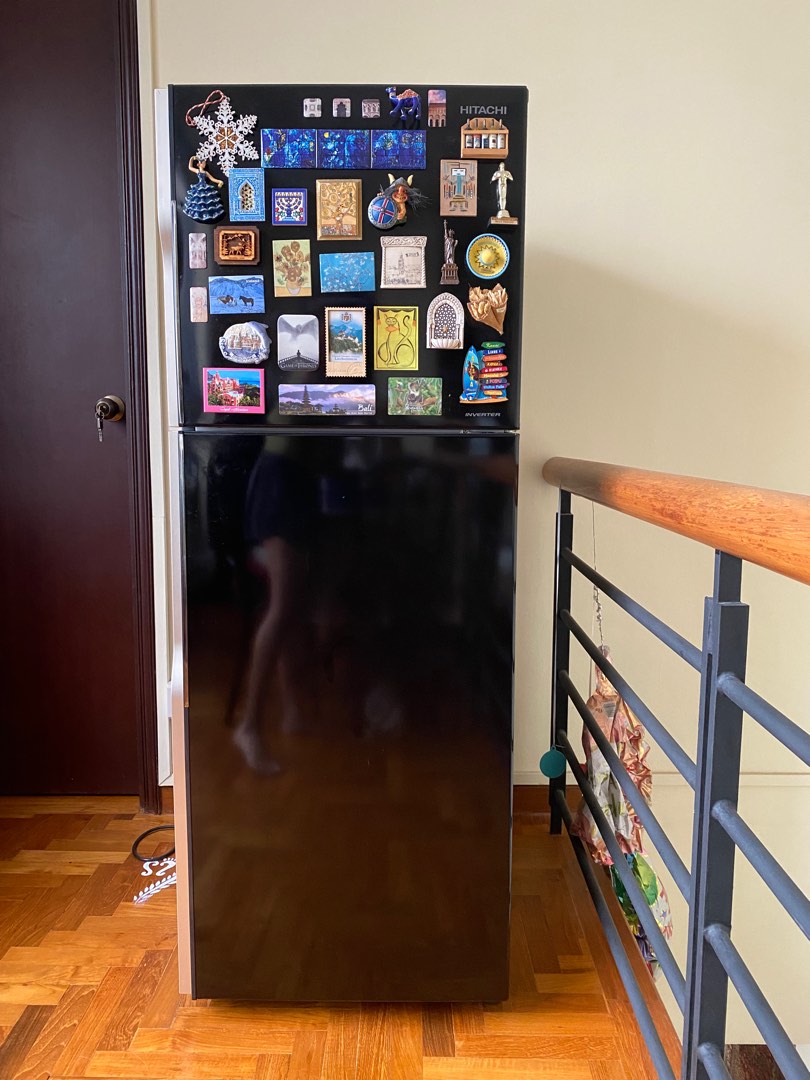 203 litre Hitachi Two door fridge, 5 year old, TV & Home Appliances