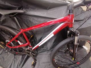 （分類：）位於 。 由 PSI_BIKE 提交（商品編號 1199506330，圖片 1）。簡介： 。