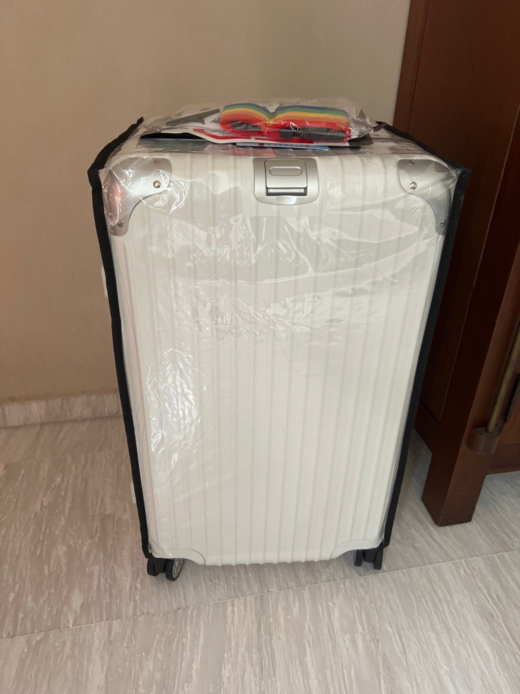 28 Inch Luggage Super Spacious Depth, Hobbies & Toys, Travel, Luggage