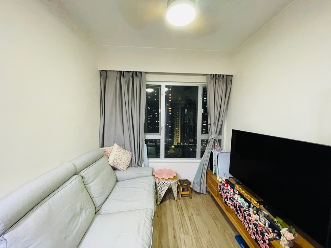 2-bedroom unit at Tuen Mun Town Plaza, newly renovated, ready to move in (no commission), convenient location, large shopping mall connected downstairs, walkable to West Rail Station and V City64077577320578114