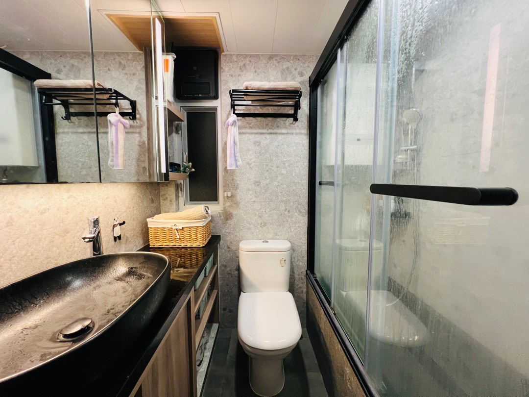 2-bedroom unit at Tuen Mun Town Plaza, newly renovated, ready to move in (no commission), convenient location, large shopping mall connected downstairs, walkable to West Rail Station and V City64077577320578113