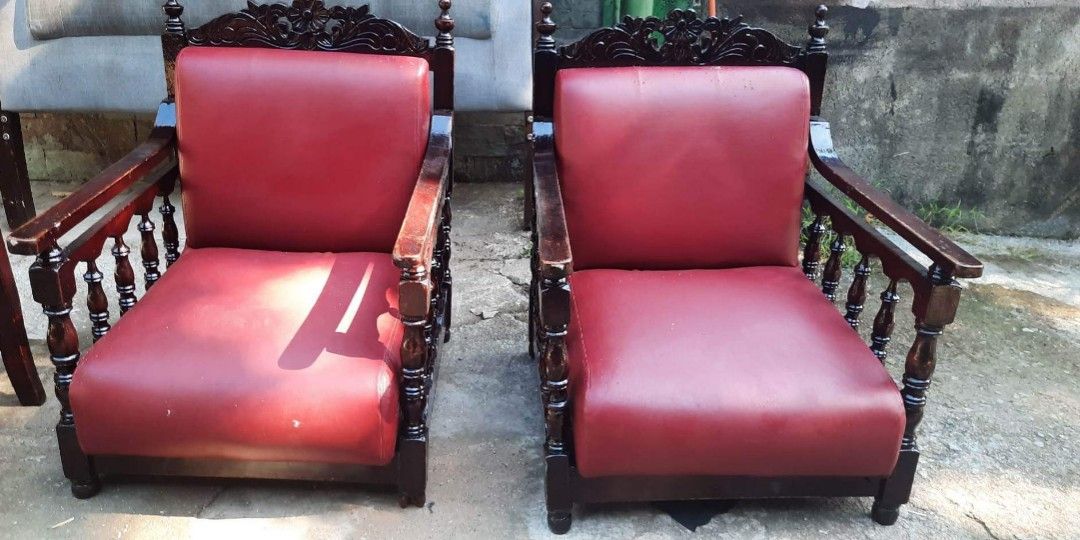 2pc Solid Narra and Original Leather Foam (Category: Sofas) located in Quezon City. Submitted by amara0914 (Listing ID 1199450351, Image 3). Description: For Sale 2nd hand Very Good Condition Minimal Scratches 2pc Solid Narra and Original Leather Foam Sofa.