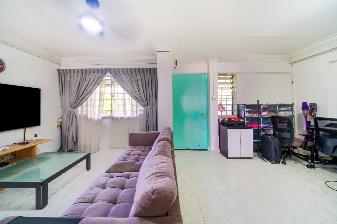 643 Jurong West Street 61, Property, For Sale, HDB on Carousell