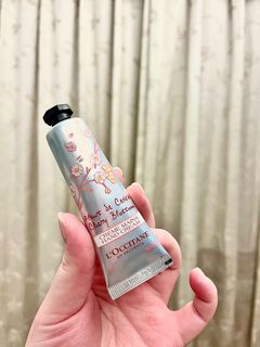 由 hihicynthia (刊登 ID 1199534279，圖片 1) 提交，位於 的 (類別：)，說明：。