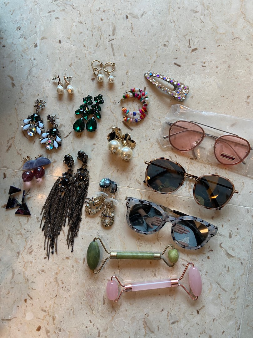 Accessories, Women's Fashion, Jewelry & Organisers, Earrings on Carousell