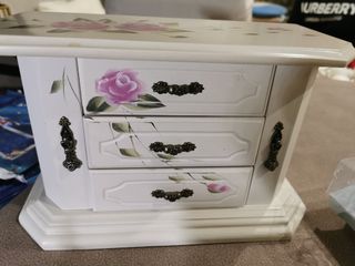 (Category: ) located in . Submitted by beibei2700 (Listing ID 1199538548, Image 1). Description: .