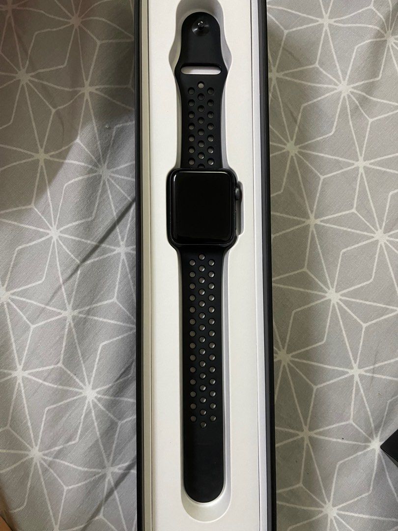 海外限定】 Apple Watch Series3 NIKE 42mm cellular