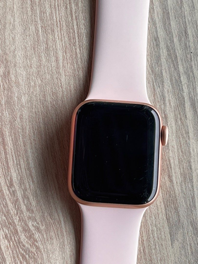 Gold apple watch series 2 2025