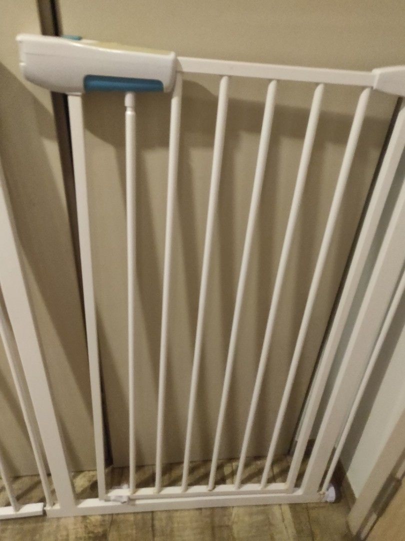 Baby Safety Gate, Babies & Kids, Infant Playtime on Carousell