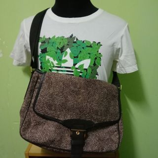 Barbonese Sling bag
