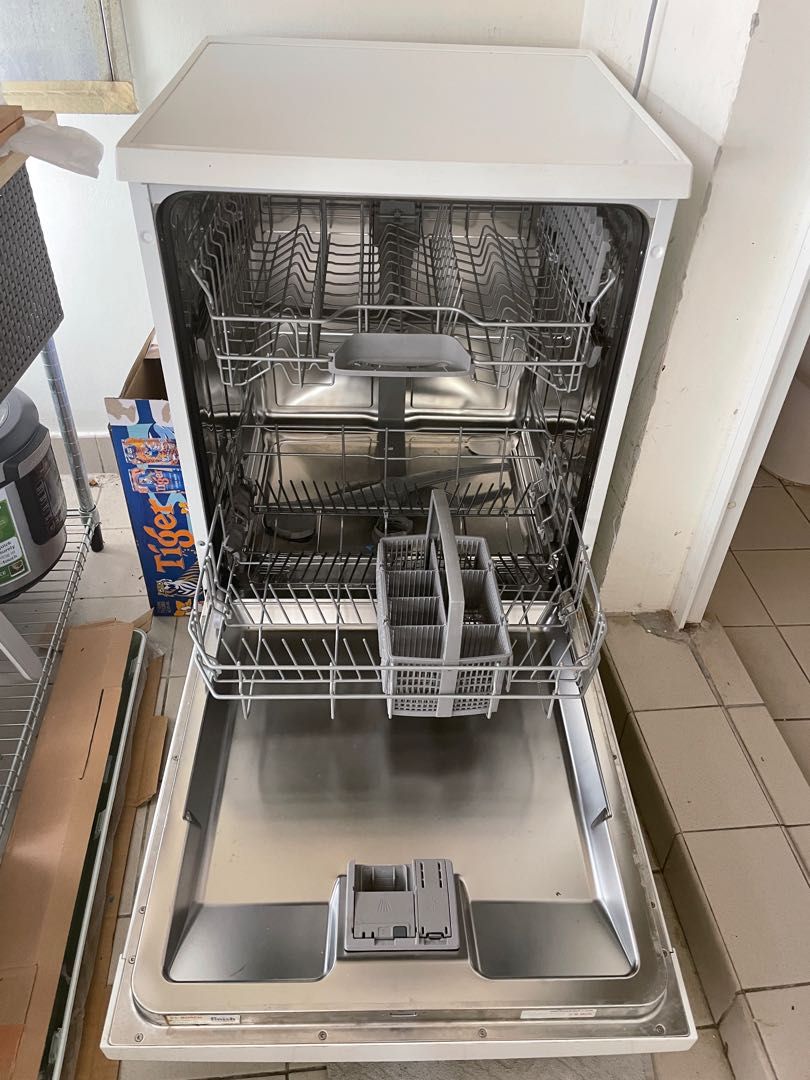 BOSCH SMS50E82EU DISHWASHER, TV & Home Appliances, Kitchen Appliances