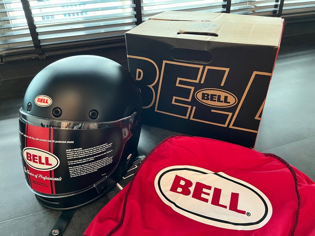 Brand New Bell Bullitt Matt Black L Size Full Face Helmet, Motorcycles