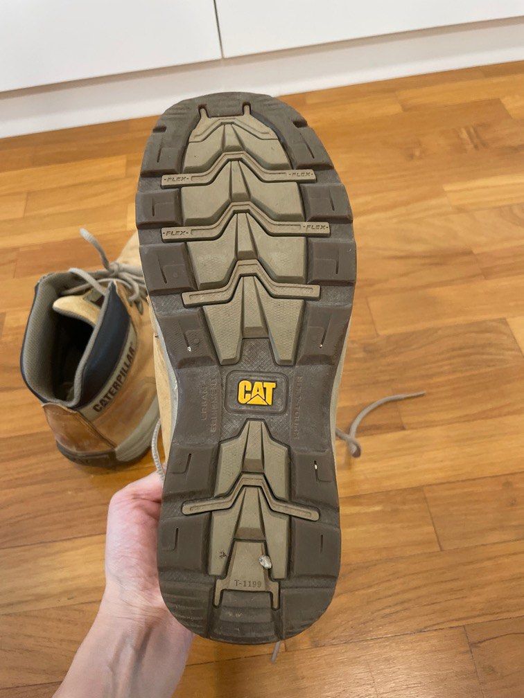Caterpillar Boots, Men's Fashion, Footwear, Boots on Carousell