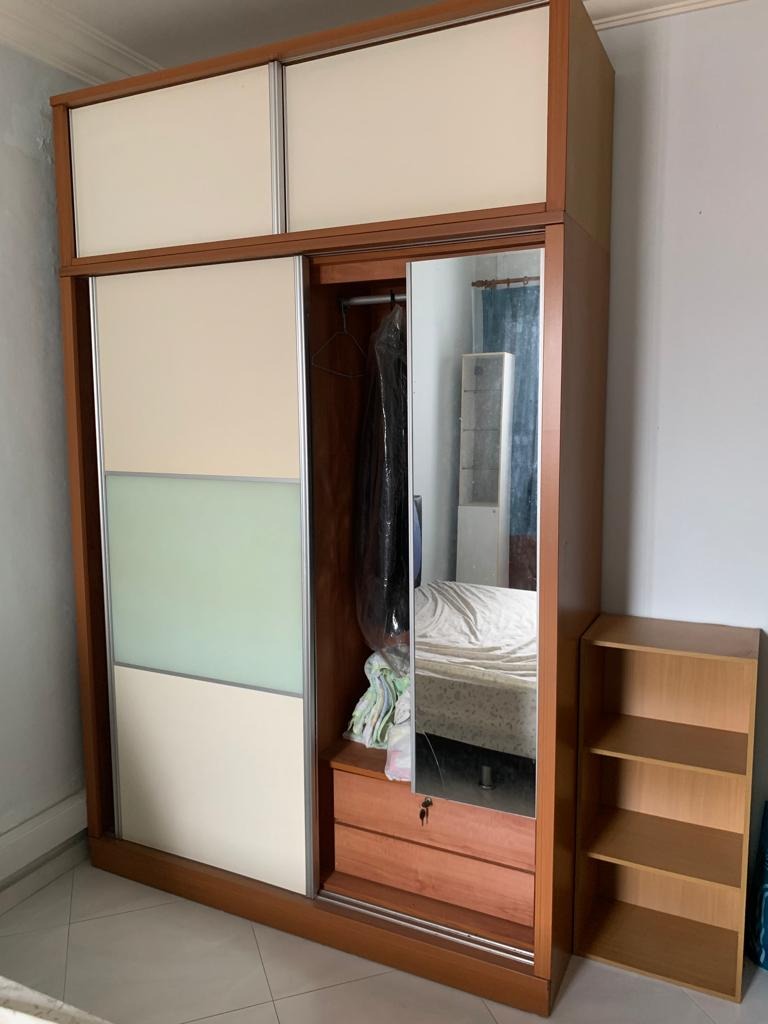 Ceiling height wardrobe to sell