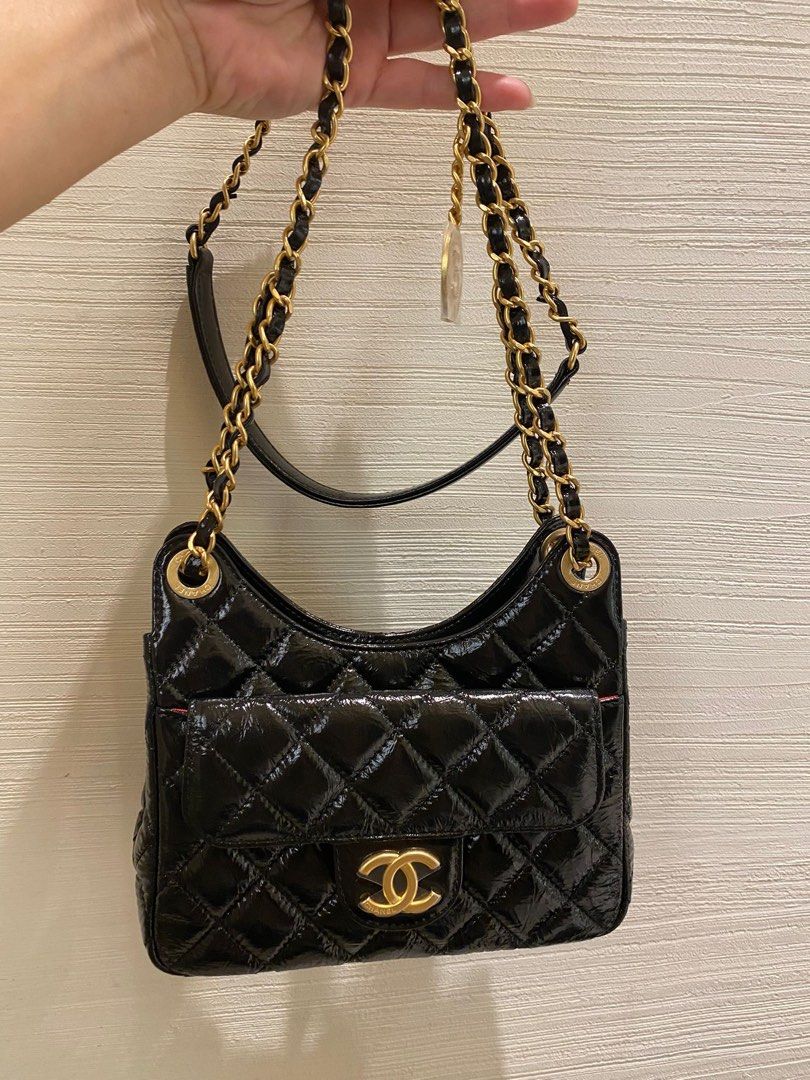 Sold)Chanel 23c 細size 油蠟牛皮hobo bag Handbag, 名牌, 手袋及銀包- Carousell