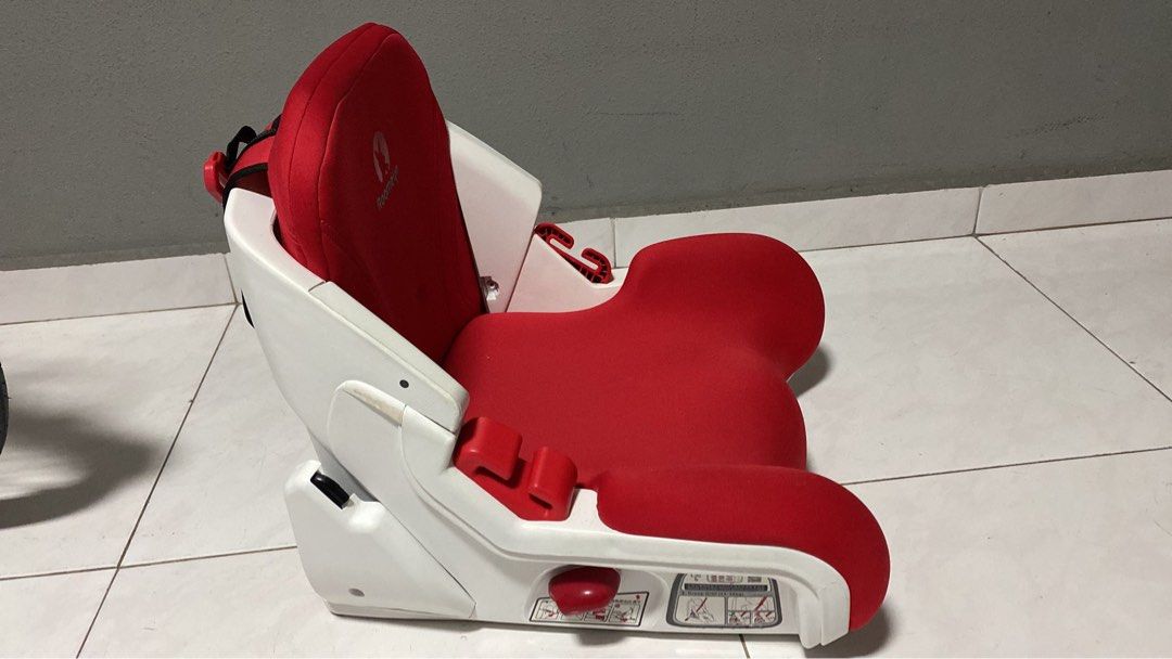 Child booster seat with iso fix, Babies & Kids, Going Out, Car Seats on