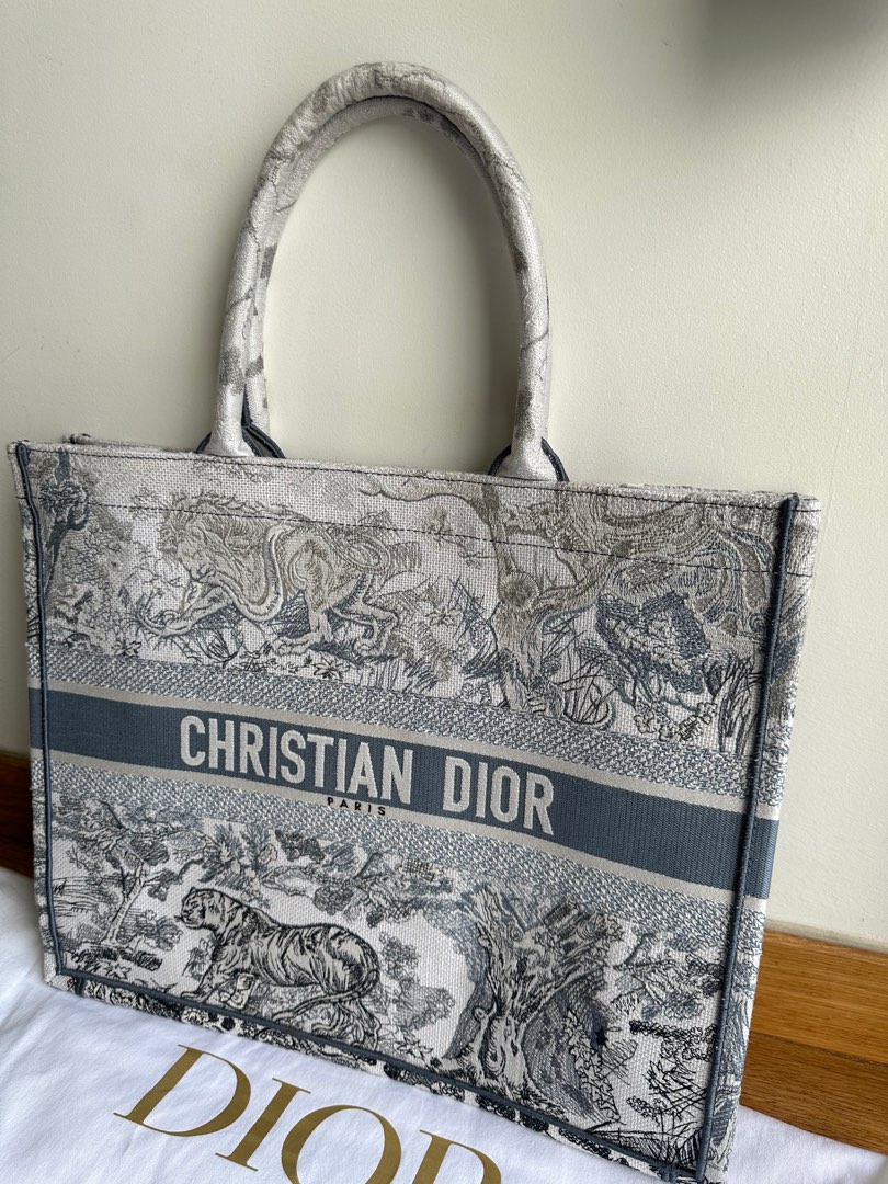 Dior book tote malaysia best sale
