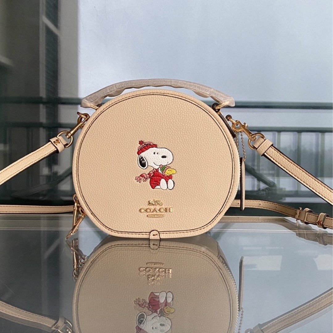 Coach round sling bag hot sale