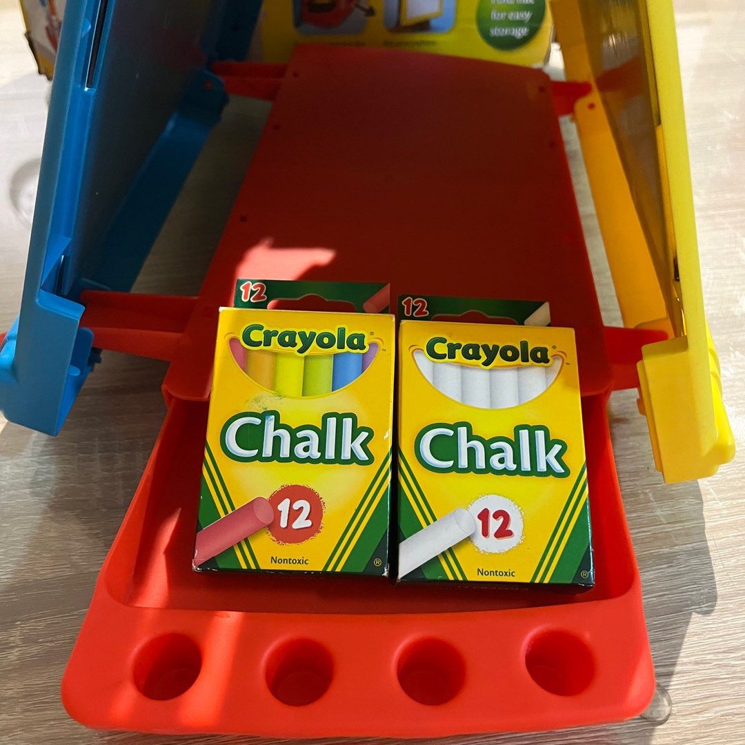 Crayola Table Easel (ArttoGo), Hobbies & Toys, Stationery & Craft