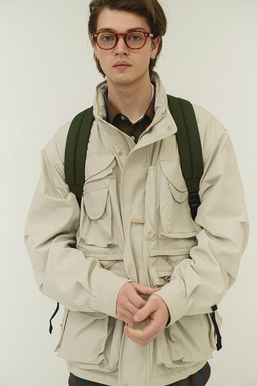 Daiwa pier39 tech perfect fishing jacket Ecru M, 男裝, 外套及戶外 