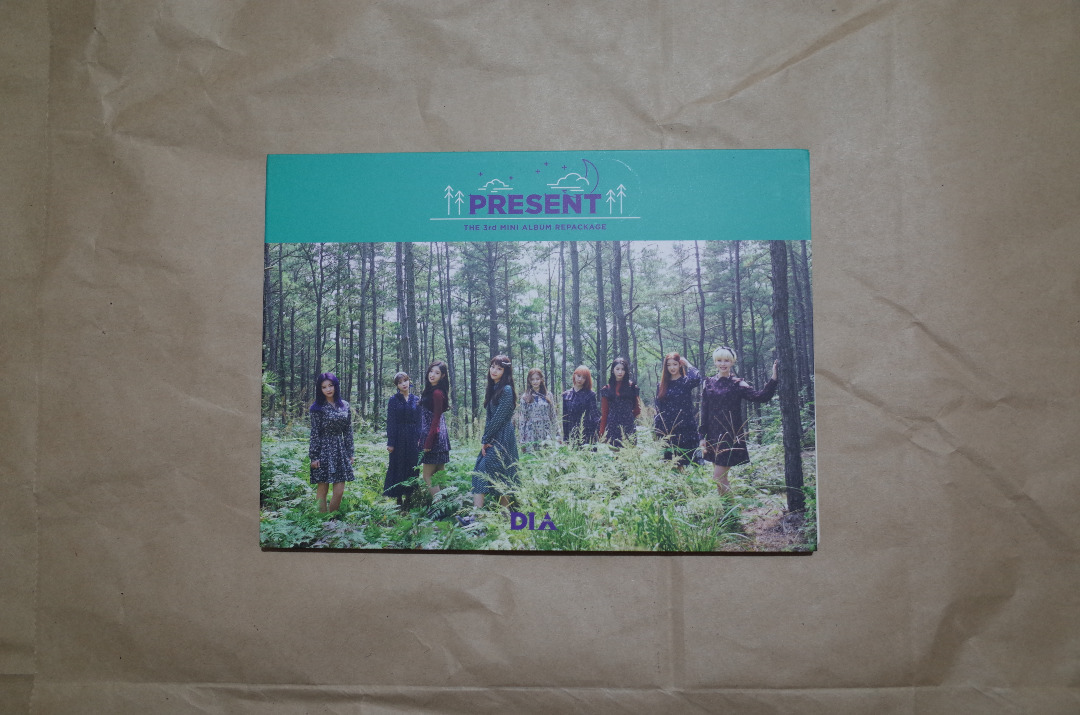 DIA - Present album with poster, Good Morning Version, K-Pop, Hobbies ...