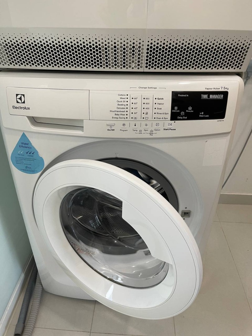Electrolux Front Load Washing Machine 7.5kg, TV & Home Appliances
