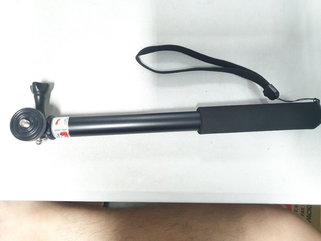 FDKOBE VIDEO CONFERENCE LIGHTING KIT W/ TRIPOD, Photography