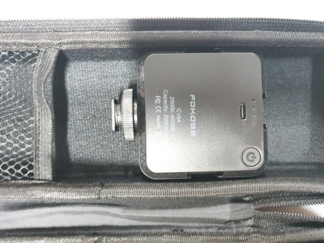 FDKOBE VIDEO CONFERENCE LIGHTING KIT W/ TRIPOD, Photography