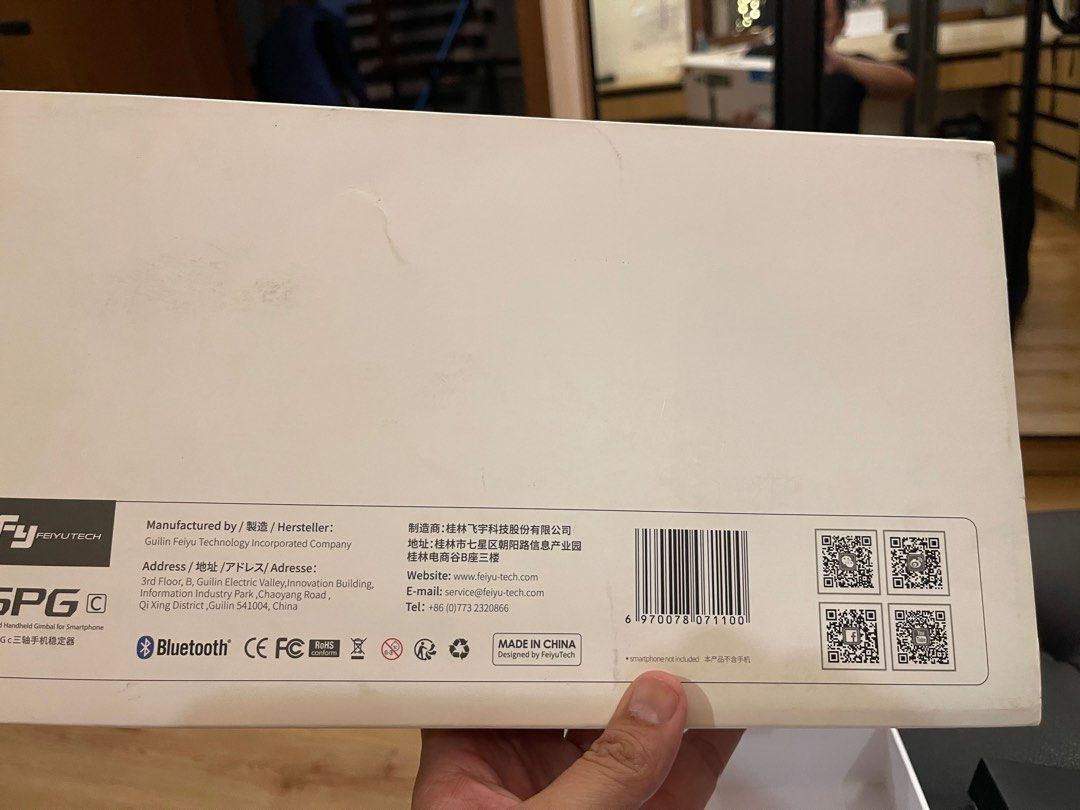 Feiyutech (Category: Mounts & Holders) located in Pasig City. Submitted by goldenbird_f4ea0c (Listing ID 1199530957, Image 3). Description: 999 HK Dollars (7200 Pesos) Hongkong Purchased with Receipt and complete box Stabilized Handheld Gimbal for Smart Phone Feiyu Tech SPG C Issue : Need to update software version App Based for Android / Apple IOS.