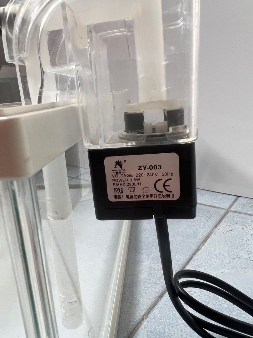 Fish tank with filter pump, Pet Supplies, Homes & Other Pet Accessories