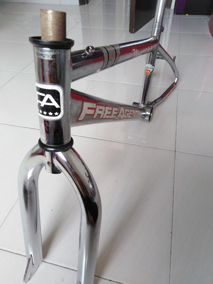 Free agent frame fork