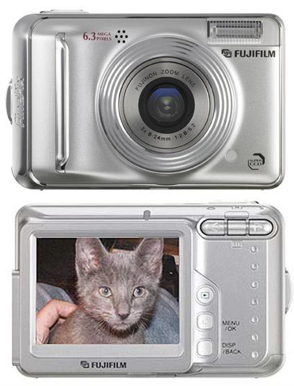 FUJIFILM デジタルカメラ FinePix (ファインピックス) A600 FX