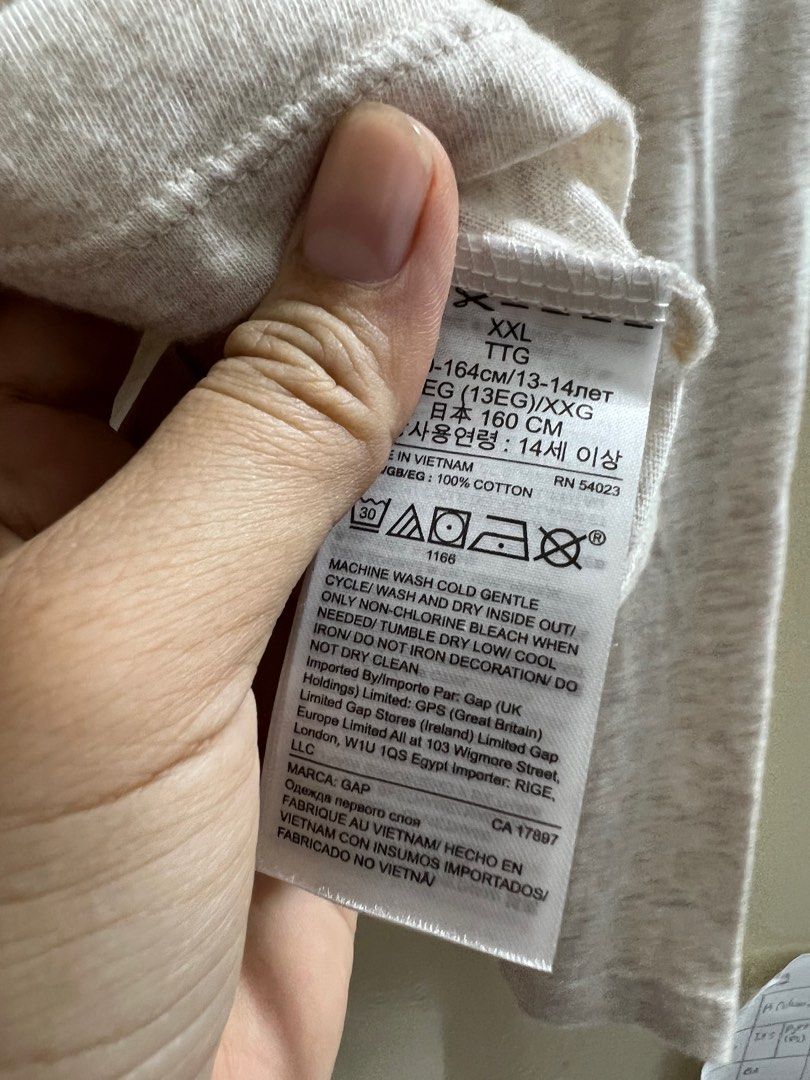 GAP (Category: Babies & Kids Fashion) located in Shah Alam. Submitted by ctshahalam (Listing ID 1199560597, Image 3). Description: Authentic gap.