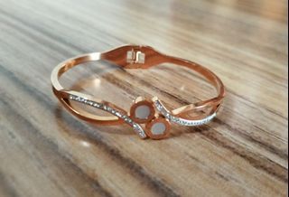 Gelang Bulgari Romawi