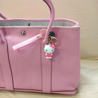 (Category: ) located in . Submitted by charm8881 (Listing ID 1199564836, Image 1). Description: .