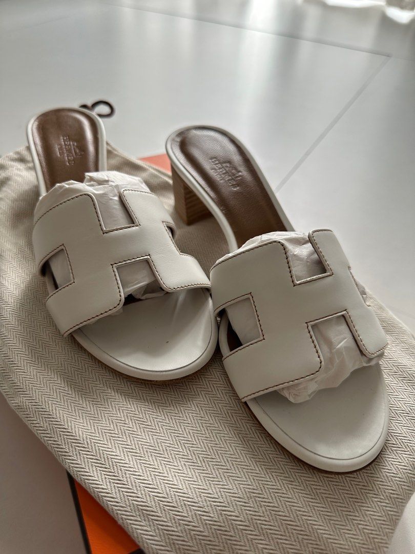 Hermes oasis 2024 sandals white