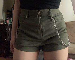 High Waist Army Green Shorts with Chain