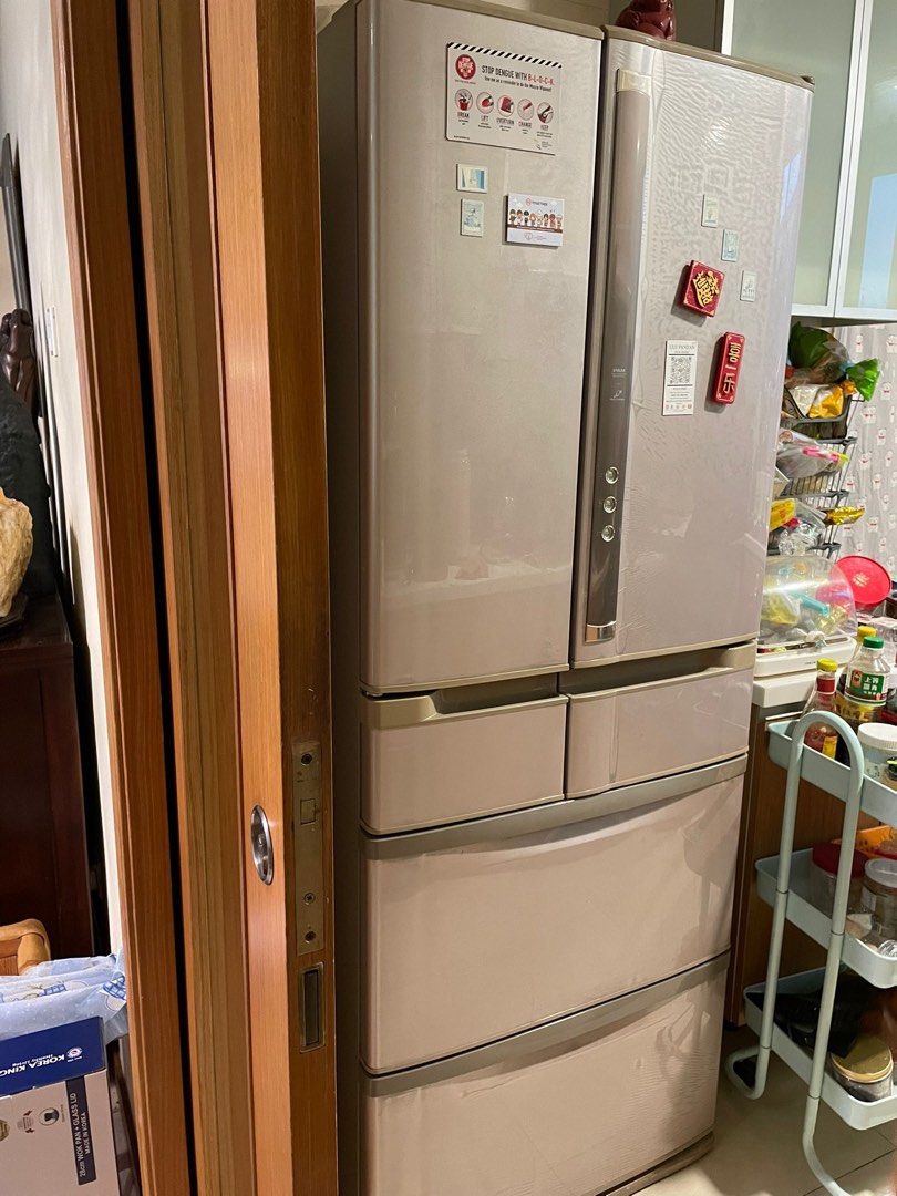 Hitachi 518L 6 Door Inverter Fridge & Freezer [Made in Japan], TV