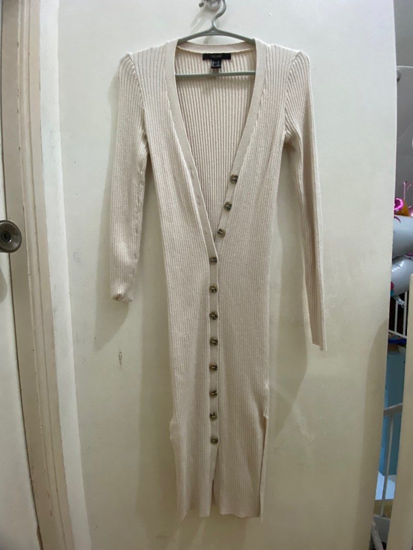 H&M Ribbed Dress (Category: Dresses) located in Muntinlupa City. Submitted by leyarg (Listing ID 1199519565, Image 1). Description: .