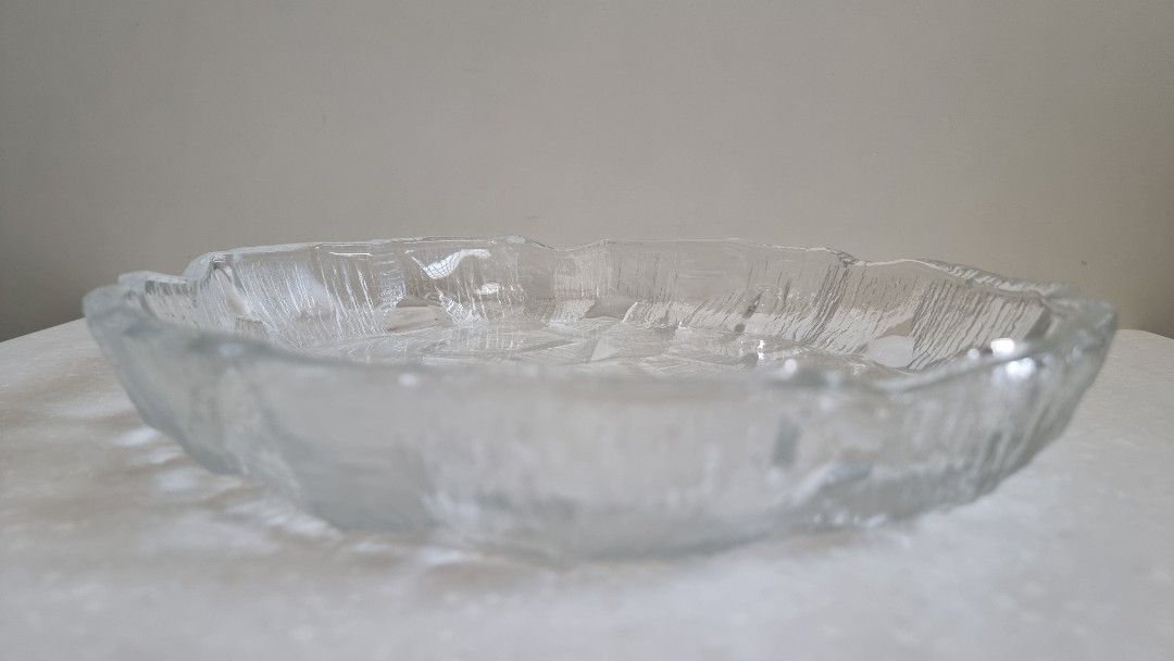 Hoya Platter with Forks (Category: Dinnerware & Cutlery) located in Binangonan. Submitted by caaaris (Listing ID 1199477367, Image 3). Description: Hoya Platter with Forks Hoya Crystal Co., Ltd. Diameter 28 cm, Height 4.5 cm With 5 forks Unused condition In mint condition except for the box Made in Japan.