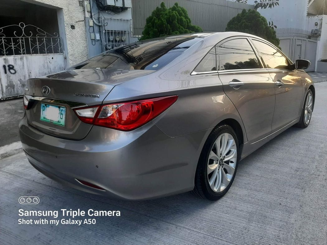 Hyundai Sonata Premium Matic Moonroof Very Fresh In Out Nothing To Fix