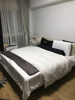 IKEA - VEVELSTAD WHITE METAL BED FRAME W/O MATTRESS