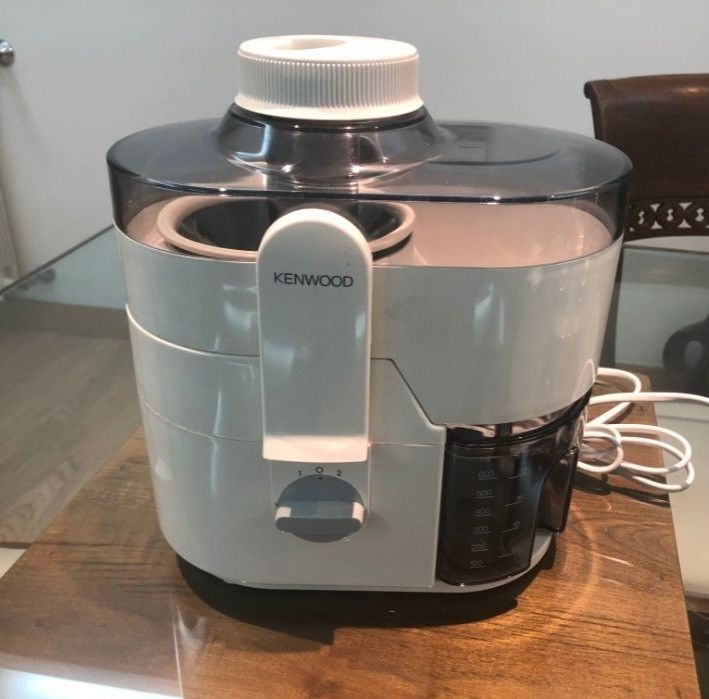 Kenwood Fruit Juicer, TV & Home Appliances, Kitchen Appliances, Juicers