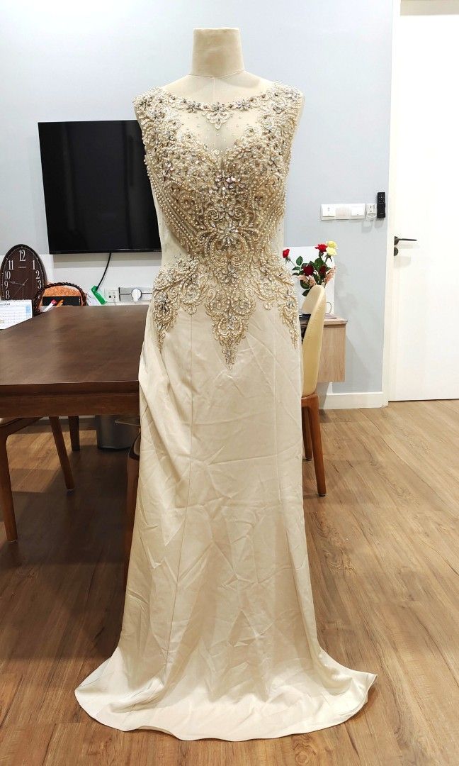 Light top gold gown