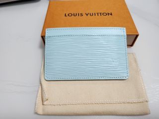 Louis Vuitton epi leather card holder (light blue)