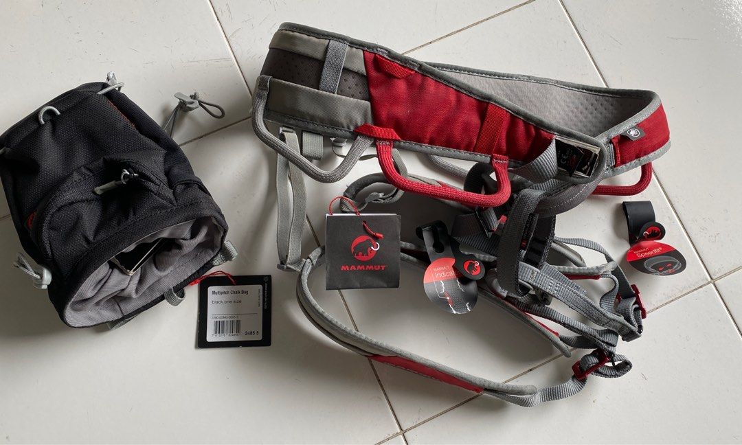 Mammut harness and chalk bag, Sports Equipment, Other Sports